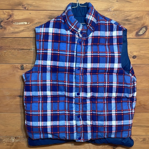 Retro down filled vest. Reversible.Burberry London plaid style pattern - Picture 4 of 4